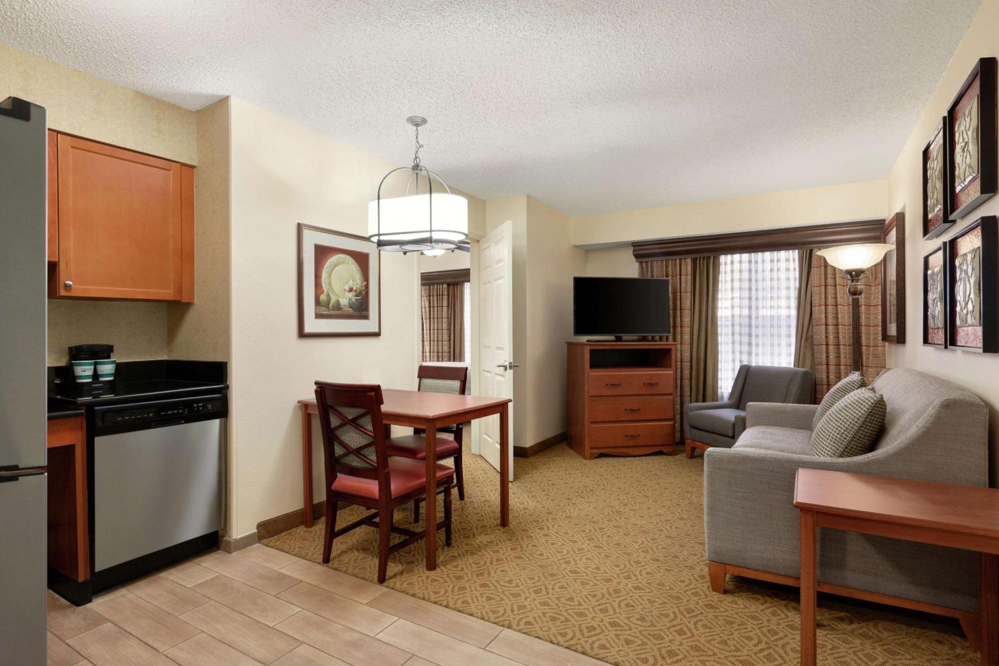 Homewood Suites By Hilton Dallas-Park Central Area Eksteriør billede