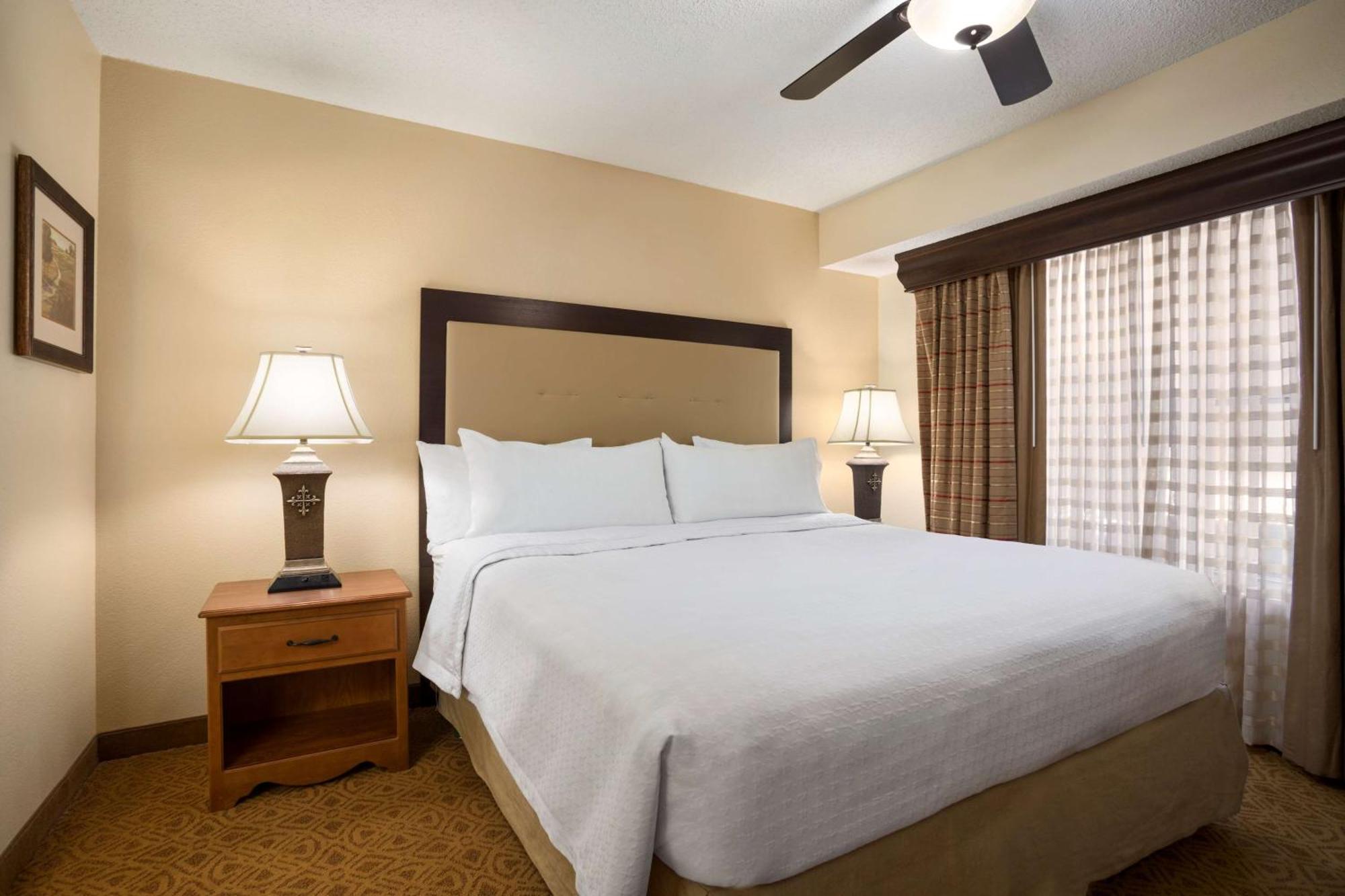 Homewood Suites By Hilton Dallas-Park Central Area Eksteriør billede